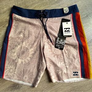 Billabong D Bah Airlit boardshorts size 31 NWT
